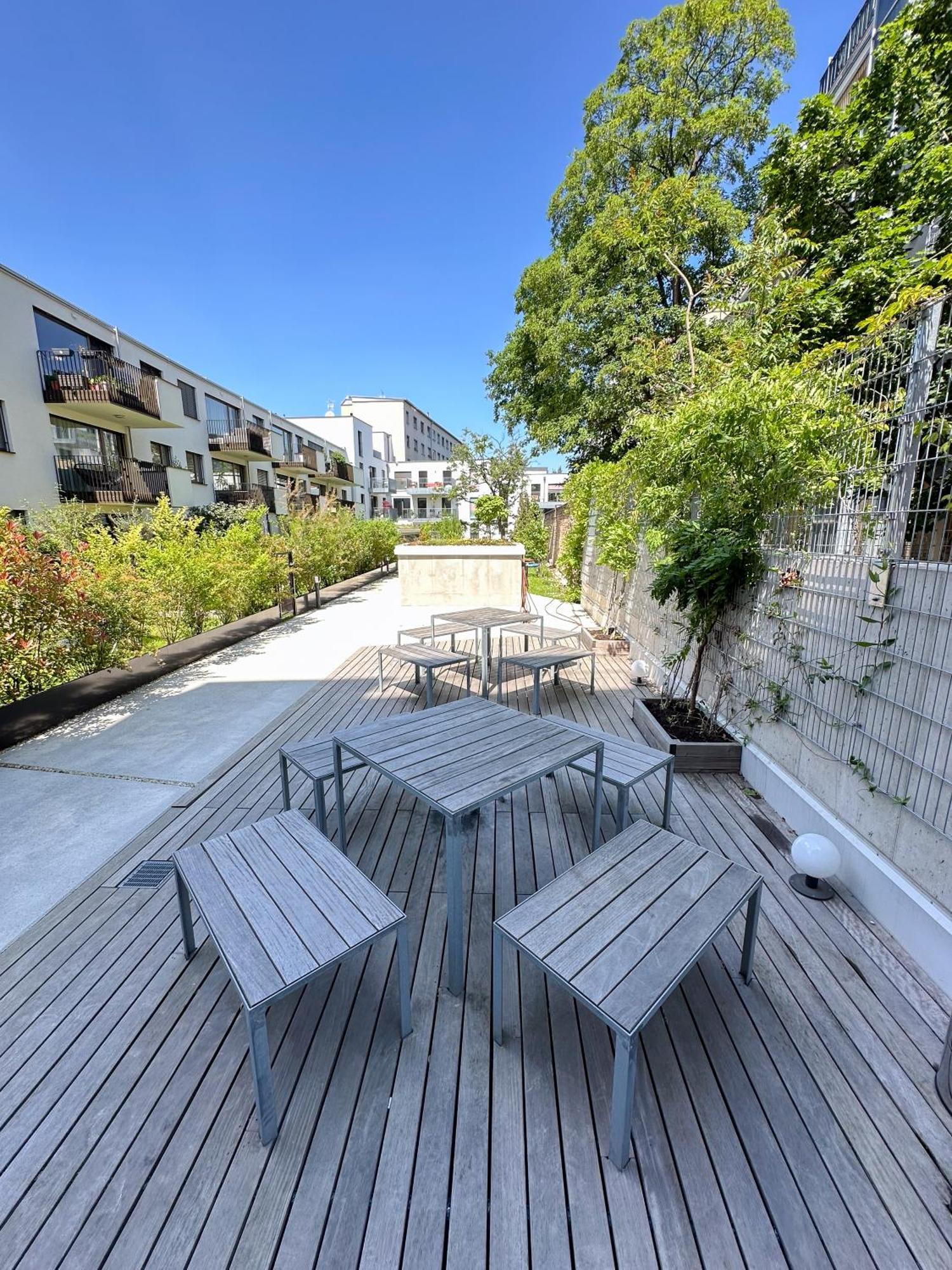 Vienna Sunny Side Up Apartments Ngoại thất bức ảnh