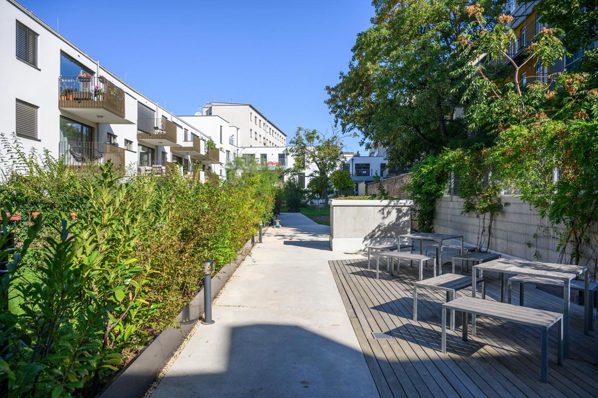 Vienna Sunny Side Up Apartments Ngoại thất bức ảnh